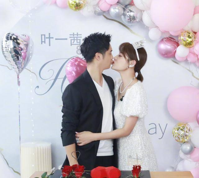 本田英斯派后装雷达雷达开关一直亮也不响怎么回事？游戏画面